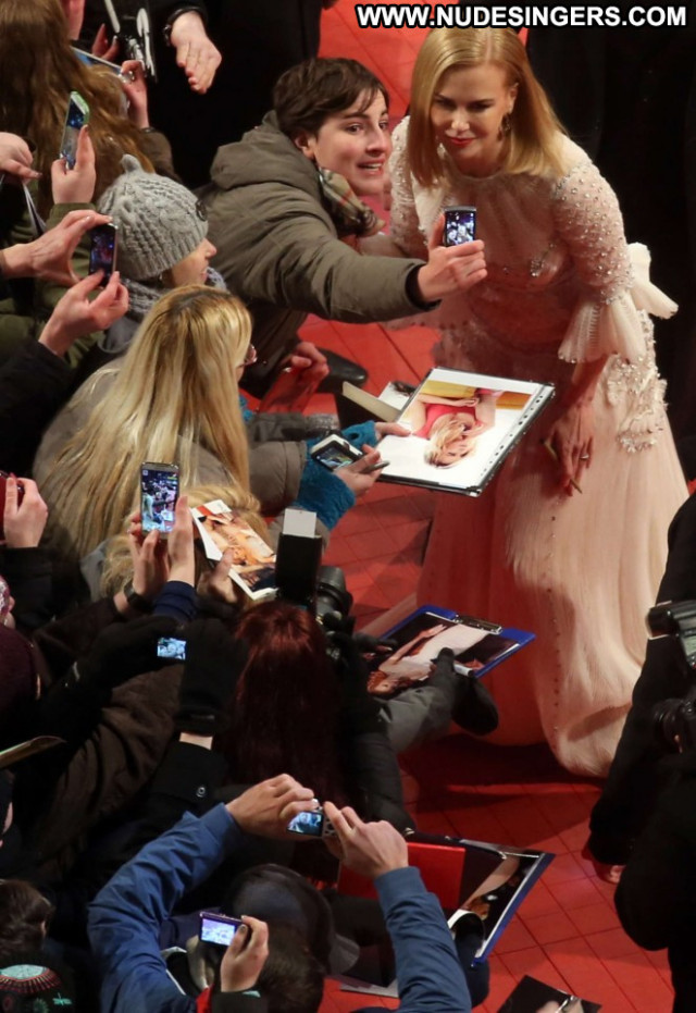 Nicole Kidman The Desert Babe Celebrity Desert Paparazzi Beautiful