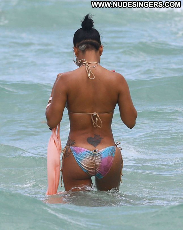 Christina Milian No Source Posing Hot Celebrity Beautiful Candids