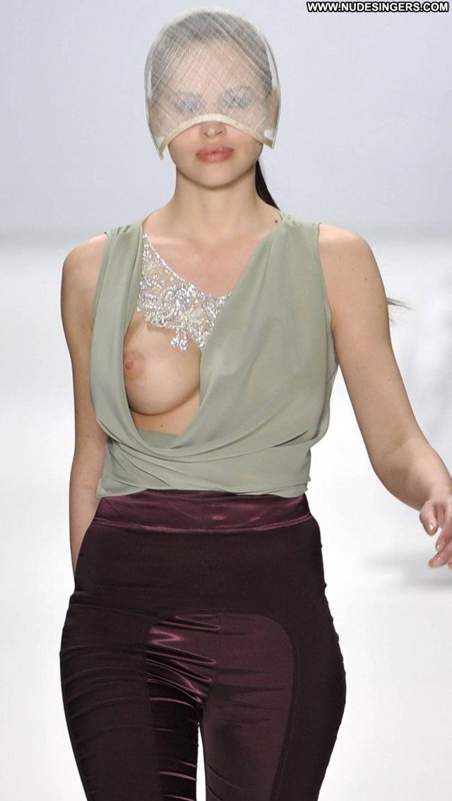 Hana Nitsche Fashion Show Big Tits Nipples Photo Shoot German Breasts