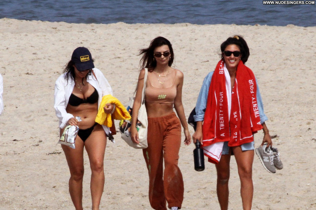 Emily Ratajkowski The Beach Paparazzi Posing Hot Beautiful Babe